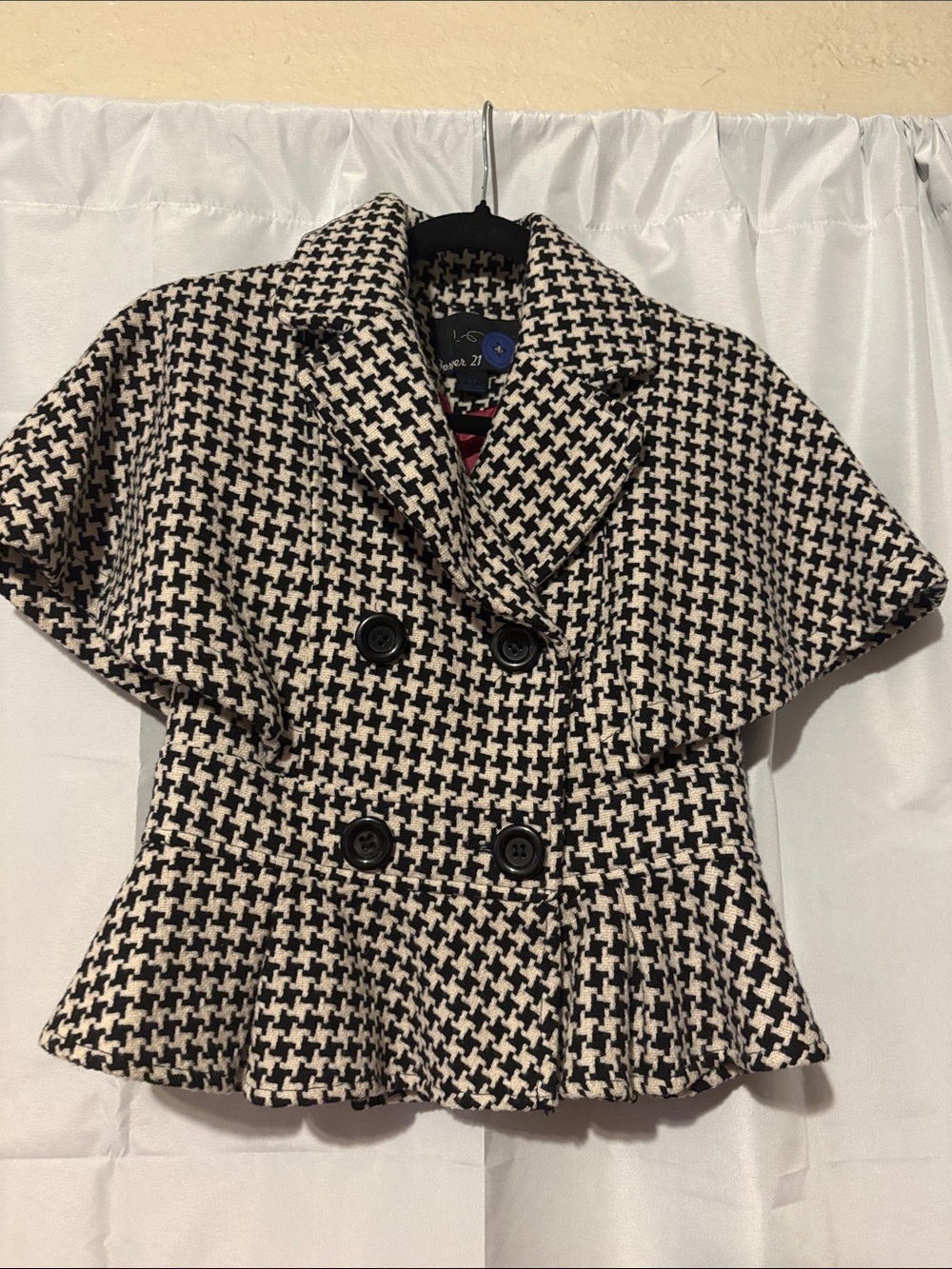 Forever 21 Black and Cream Houndstooth Peplum Blazer